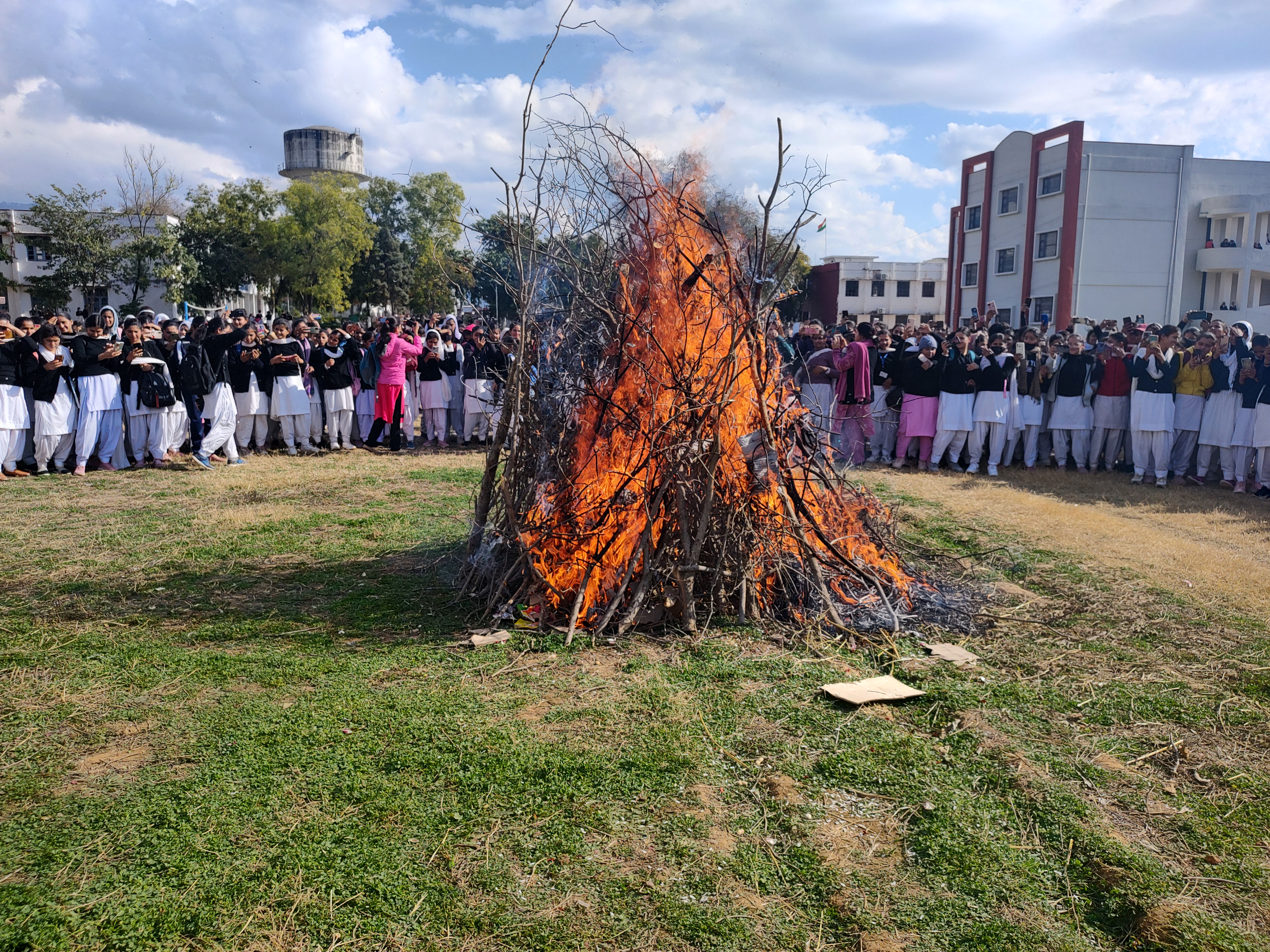  Lohri festival  celebrated with full zeal and enthusiasm at GCW Udhampur 